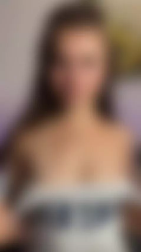 🔞Petite brunette spreading her small slim body for you 🍑 Sub... by stassyscorpio