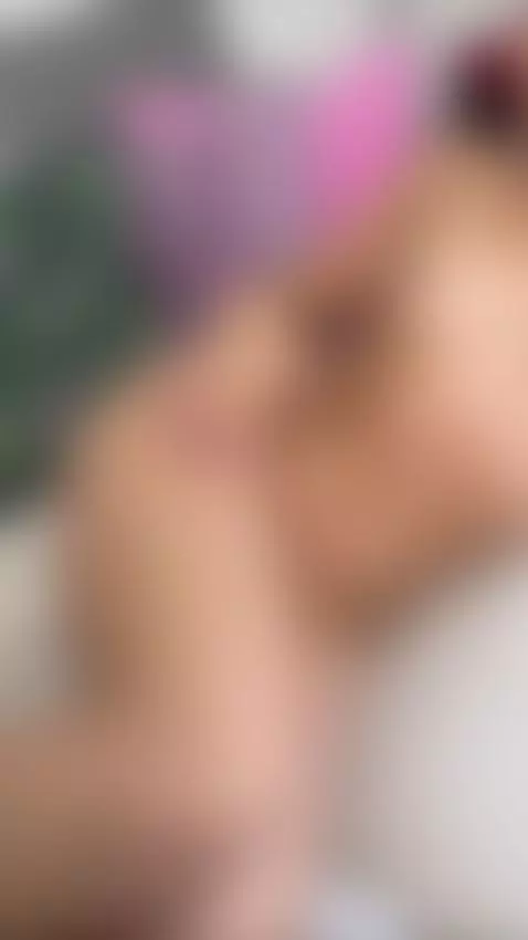 Subscribing to OnlyFans lets you follow all updates on OnlyF... by stassyscorpio