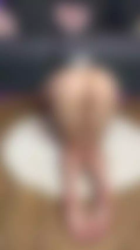 🍆Petite cute brunette mouth open moaning 😈 On OF by stassyscorpio