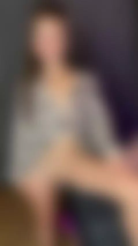 🔥Petite brunette pussy throbbing visibly 😈 Join OF by stassyscorpio