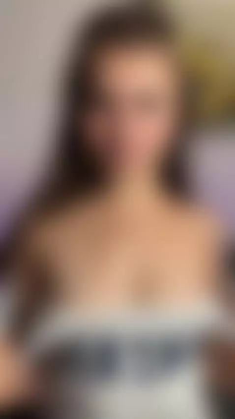 🍑Little brunette rolling her slim hips shyly 😈 Unlock OF by stassyscorpio