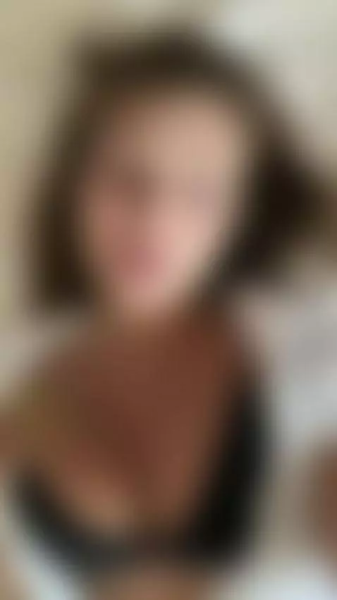 😏This brunette is aching to be fucked hard 🍆 Exclusive OF by elinamissss