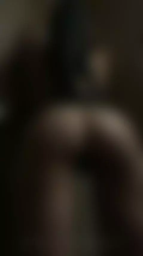🔞Seductive brunette fully nude spreading her legs 🍑 Only on ... by elinamissss
