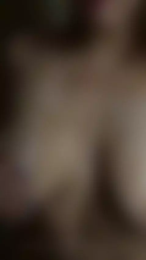 🔞Long haired brunette spreading wide and naked 🍆 Join OF by elinamissss