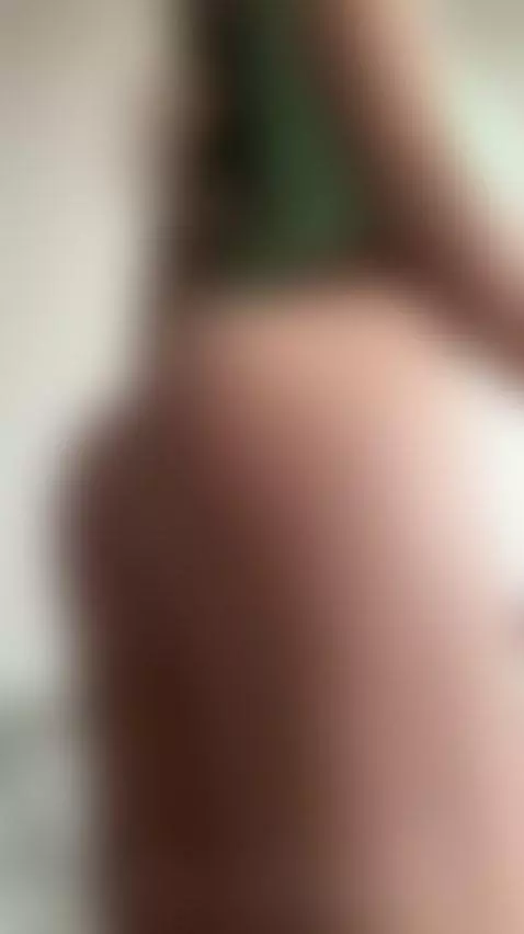 🔞Long haired brunette on the edge 🍑 Join my OF by elinamissss