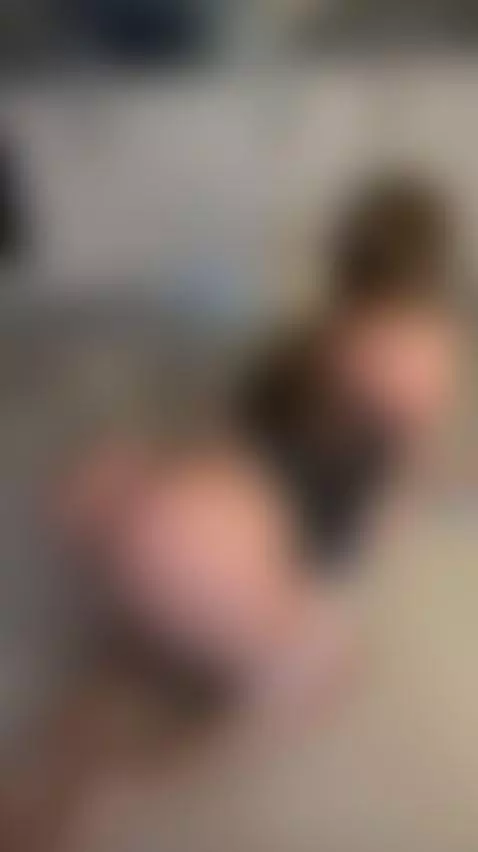 😈Long haired brunette lost in pleasure 🔥 Unlock OF by elinamissss