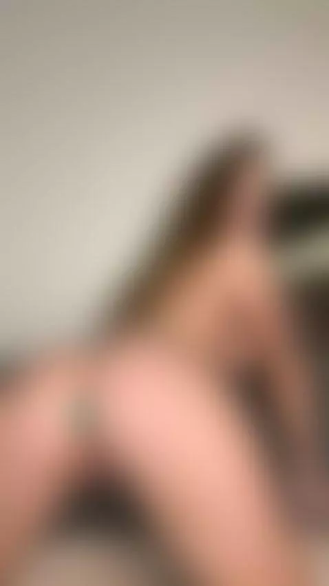 😈Brunette with long hair and huge tits teasing you 🍆 Join OF by elinamissss