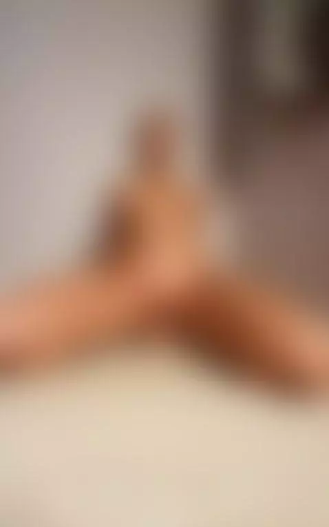 already riding from this dildo. Sub OF by elinamissss