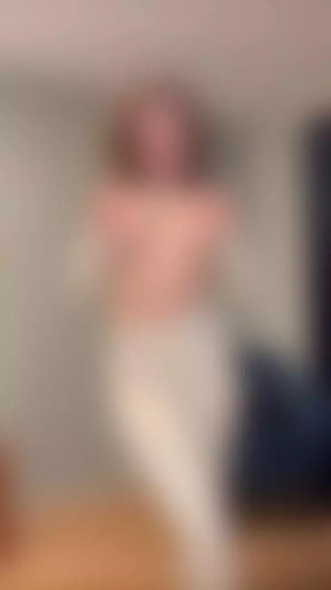 Wanna see what's under here? Sub OF by elinamissss