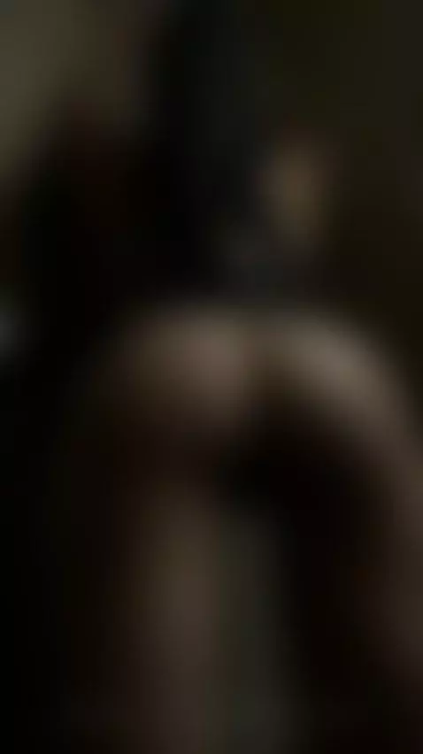 💦Perfect long haired brunette dripping wet 😈 See my OF by elinamissss