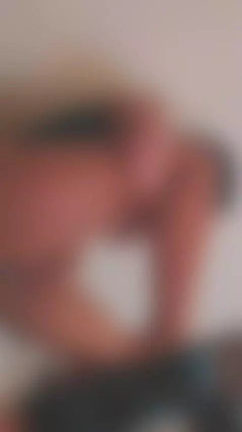 Y si hacemos una videollamada 🤤🤤 by paradisselaa