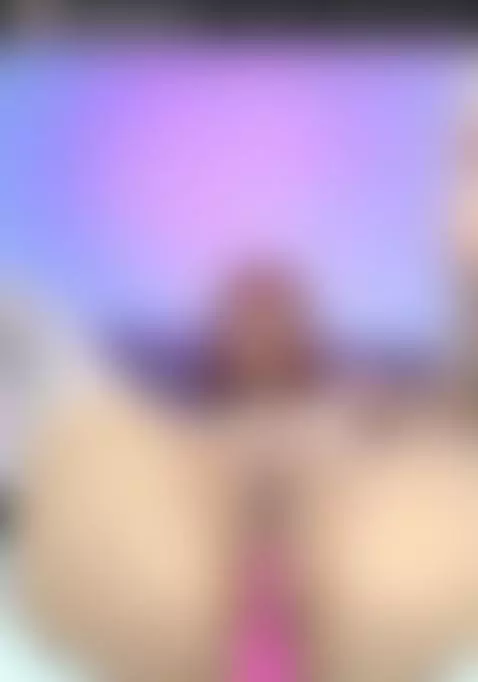 Estoy en vivo y con muchas ganas 🔥
I'm live and looking forw... by chloee-reed