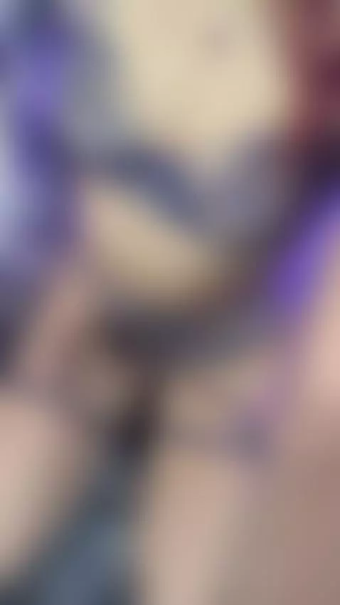 I go live... and I get addicted to you🔥 by chloee-reed