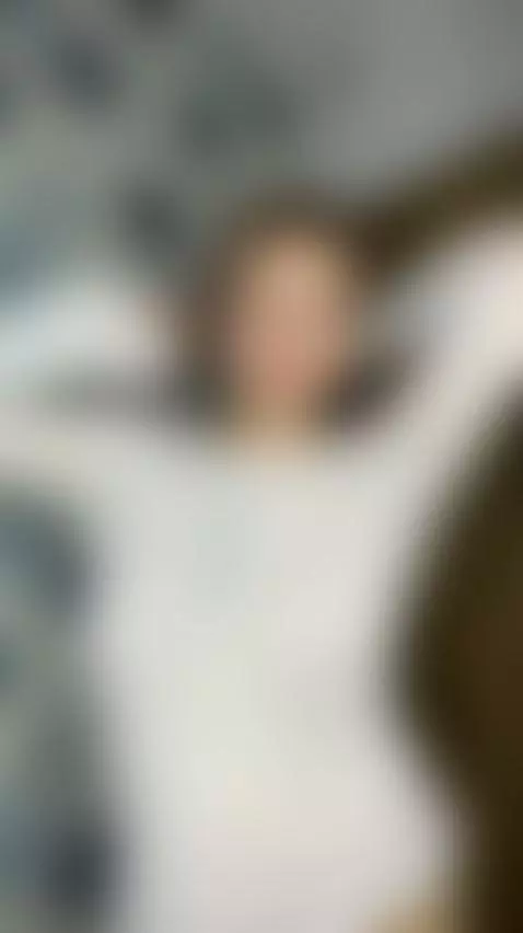 🔞Brunette covered in tattoos spreading wide 🍆 Join OF by dariloveeee