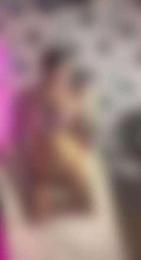 🔞Brunette covered in tattoos spreading wide 🍆 Join OF by dariloveeee