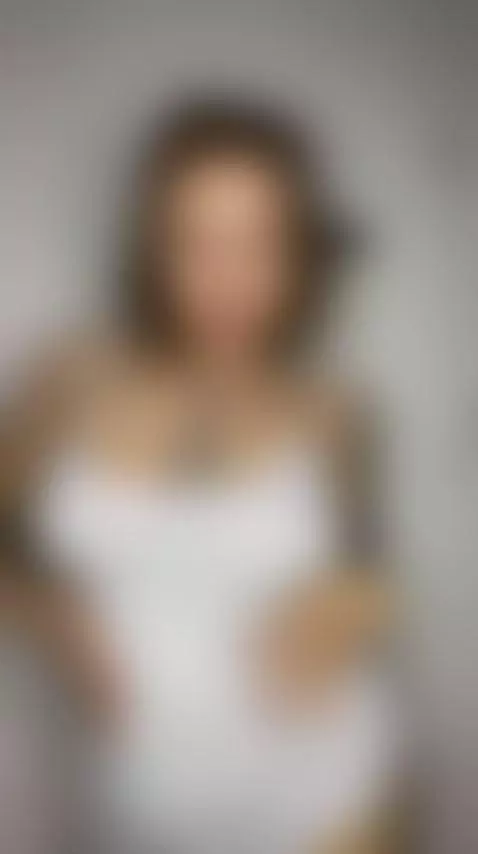 😏Brunette tongue out thinking of you 💋 Exclusive OF by dariloveeee