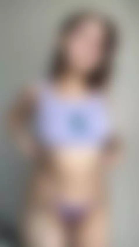 I'm a teen who loves to get fucked by lucyyjoy