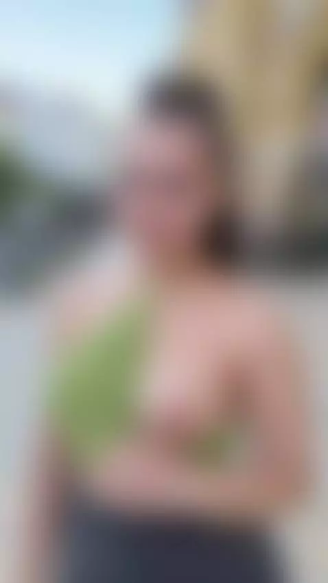 I wanna be fucked in public one day by lucyyjoy