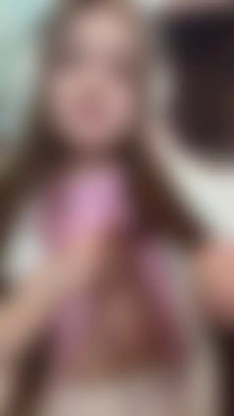 This horny slut should be the reason you jerk off by lucyyjoy
