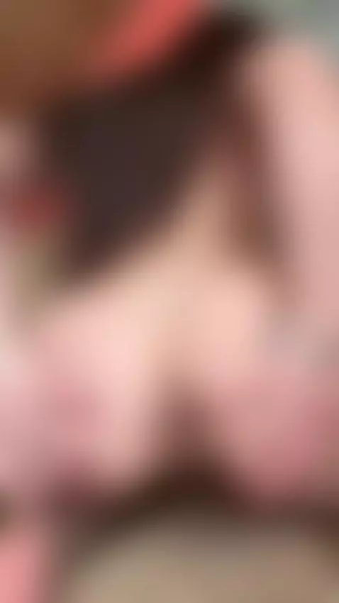 come and slit on my pussy pls by aminaluvv