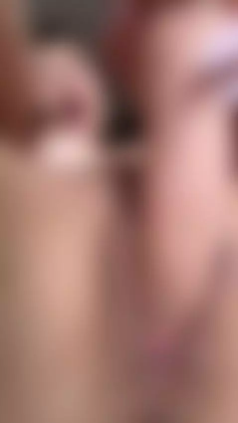 Are you the kind of guy who eats or fucks pussy by aminaluvv