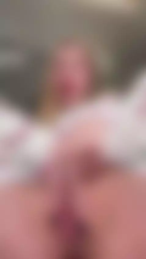 This body was built for fucking by emilysweetx