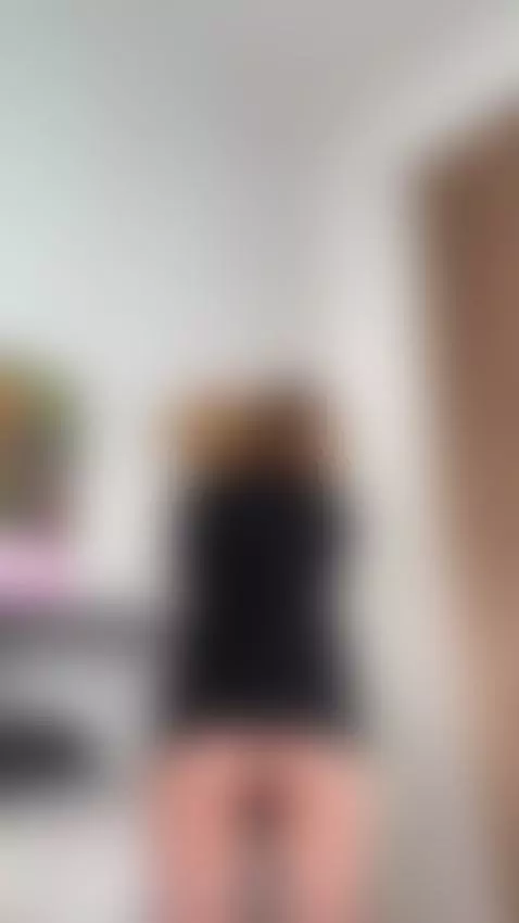 I’m ready for your dick, are you coming by emilysweetx