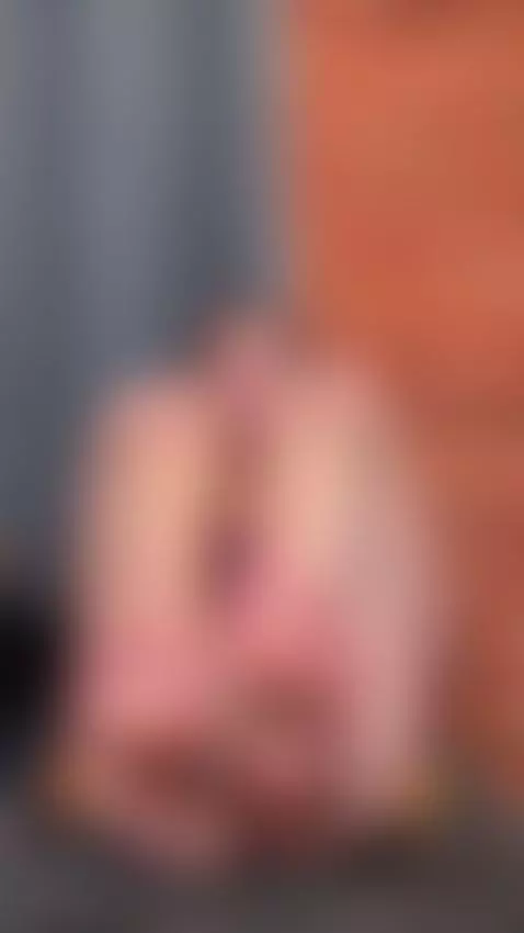 I know you want a closer look while I show off my pussy by emilysweetx