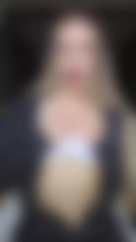 I'm lusting for your powerful, hard cock🔞SUB OF by bellafixx