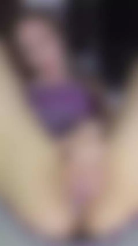 slide your tongue all over my skin by bellafixx