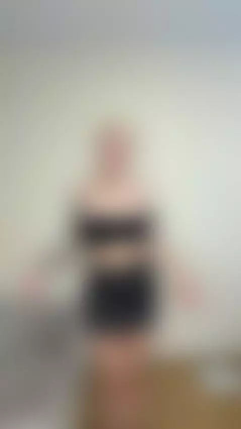 Tell me exactly what you want while I show off my tits by vikkiastor