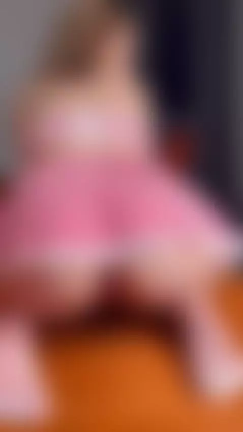 Good slut don't asks why, she just bends over by looona