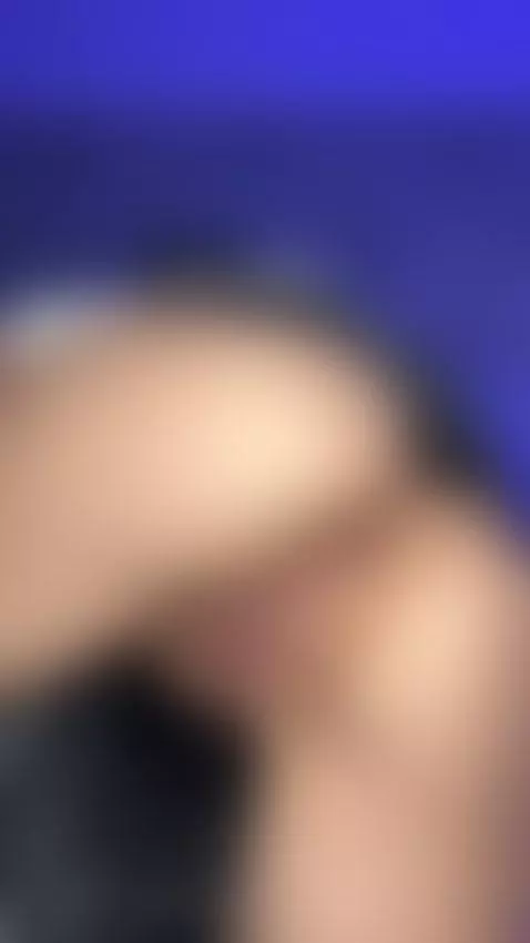 My whole body is delicious but more my ass by looona
