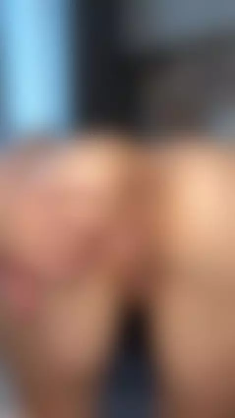 waking up and needing to stretch my pussy out by looona