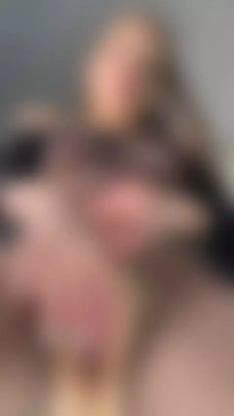 I want you to put your cock in my sweet hole by looona