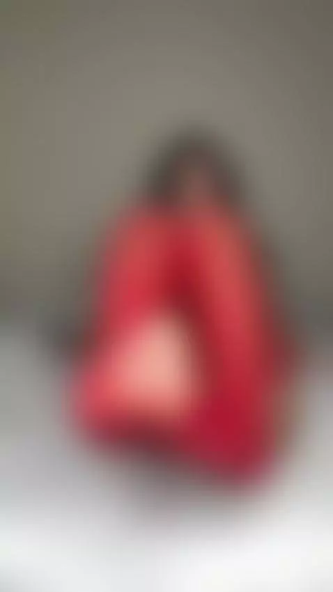 Let’s have some fun tonight.. cum join me Daddy by looona