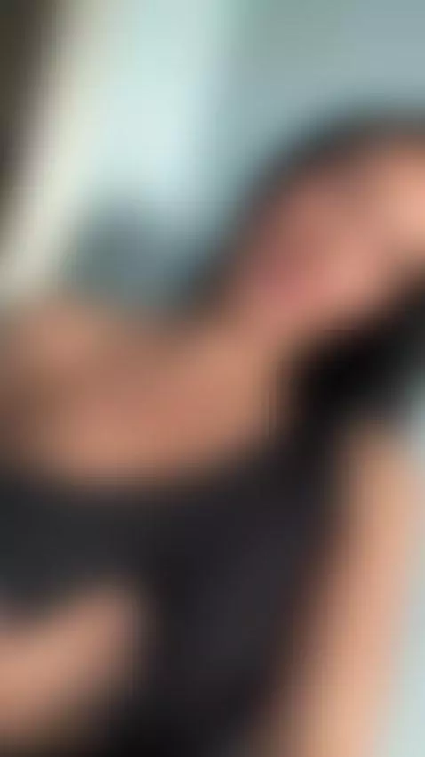 Curvy Latina teases with slow chest rub by yoonacake