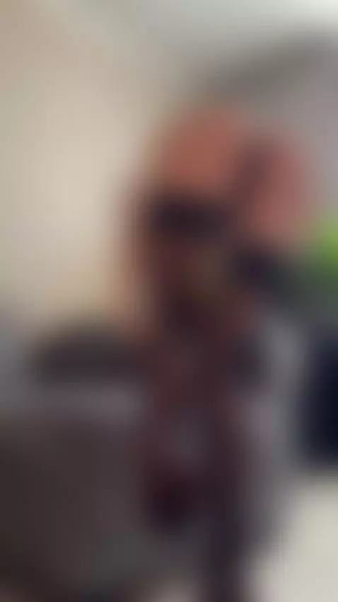 Hey, I hope this lifts your cock by loraviee