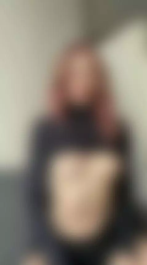 🔥Pink blonde pussy throbbing visibly 😈 Join OF by quincysin1