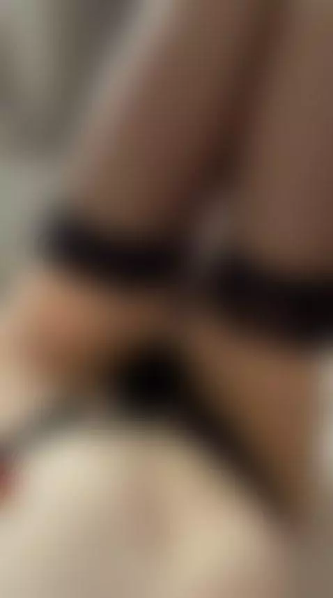 🔥Beautiful pink redhead touching every inch 😏 Unlock OF by quincysin1