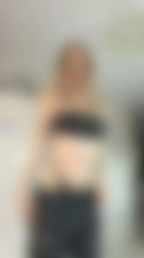gorgeous girl petite body orgasming naked horny  OF link by quincysin1