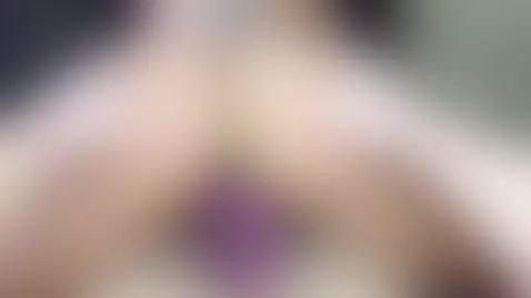 i fuck this honry colombian bitch🥵full video in my onlyfans💙... by vincenzodavorio