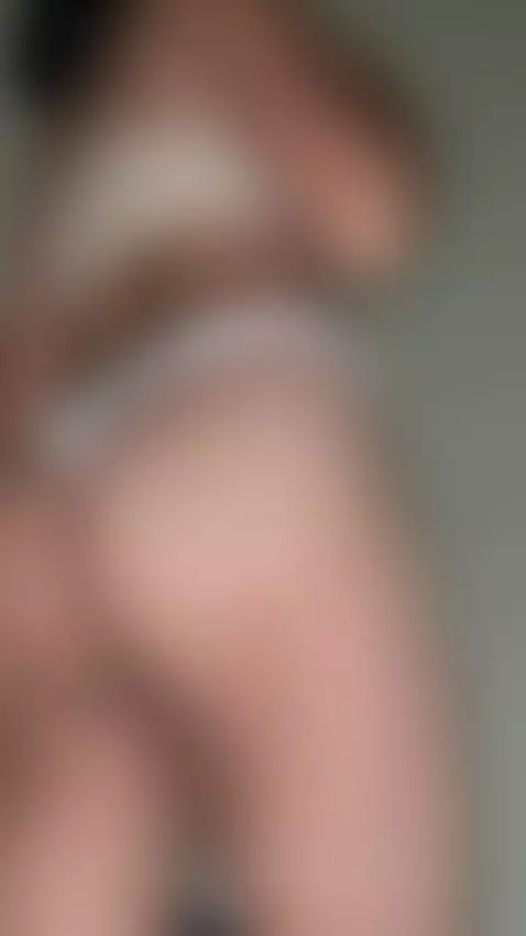 Follow me to my room and I'll show you that I'm not as cute ... by leslytaylor