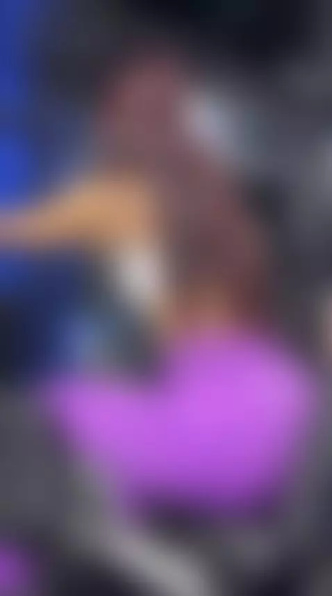 My ass in the gym is very desired, don't you think?  Do you ... by chloefox2