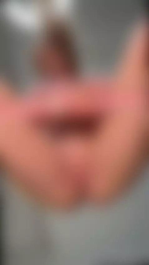 Wet slit spread wide with fingers teasing 🤫 by molly-polly