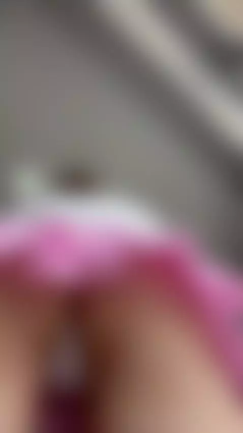 Wanna take a closer look? by seductivexenia