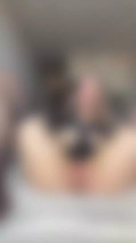 Sexy Pilot Opens Her Legs Then Spreads Her Pussy by seductivexenia