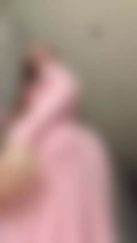 I squeeze my ass in the dress and slowly lift it to give you... by seductivexenia