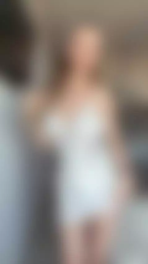 Soft nightie, firm ass… I twerk it right in front of the cam... by seductivexenia