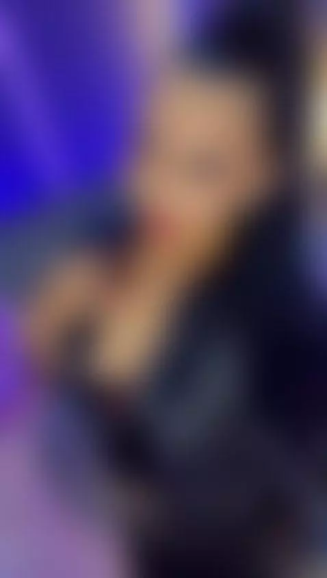 Come, get lost in my gaze...🔥🥵 by evangel-taylor